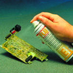 Разтвор за почистване на флюс